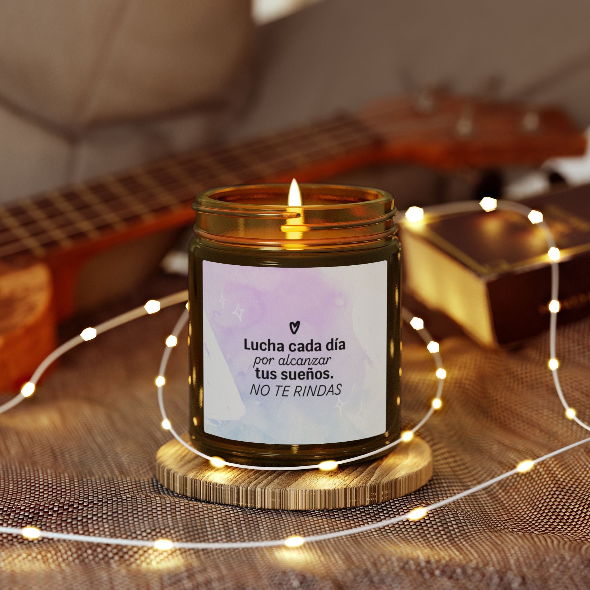 Motivational Spanish Scented Candle — Coconut Apricot (4oz/9oz) — "Lucha cada día... NO TE RINDAS"