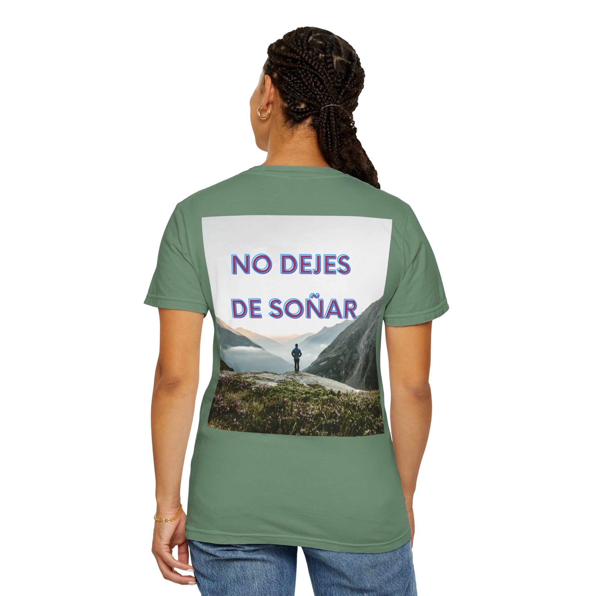 Inspirational Unisex T-Shirt | No Dejes de Soñar | Gift for Dreamers, Casual Wear, Motivational Quote, Life Goals, Dreamer Apparel
