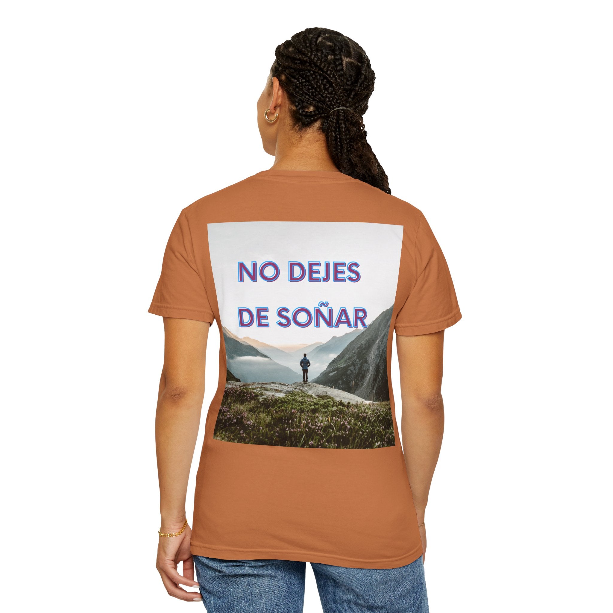 Inspirational Unisex T-Shirt | No Dejes de Soñar | Gift for Dreamers, Casual Wear, Motivational Quote, Life Goals, Dreamer Apparel