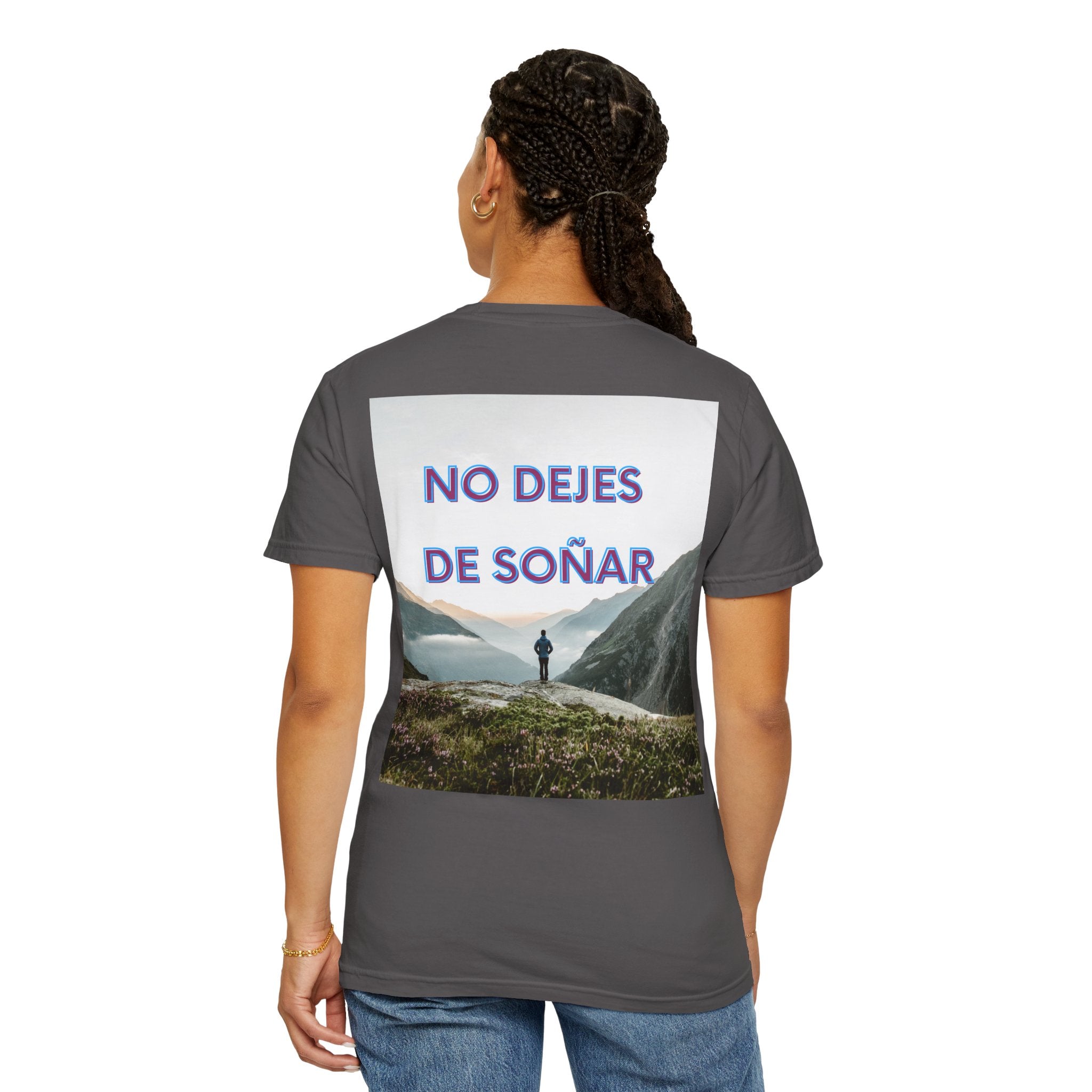 Inspirational Unisex T-Shirt | No Dejes de Soñar | Gift for Dreamers, Casual Wear, Motivational Quote, Life Goals, Dreamer Apparel