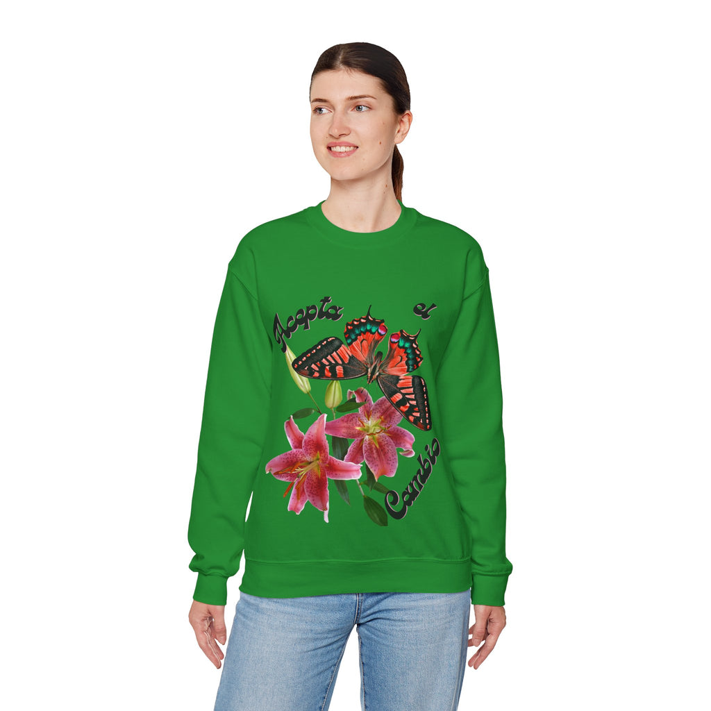 Butterfly & Floral Crewneck Sweatshirt - Accepta el Cambio, Cozy Fall Sweater, Gift for Nature Lovers, Inspirational Apparel, Unisex Fashion