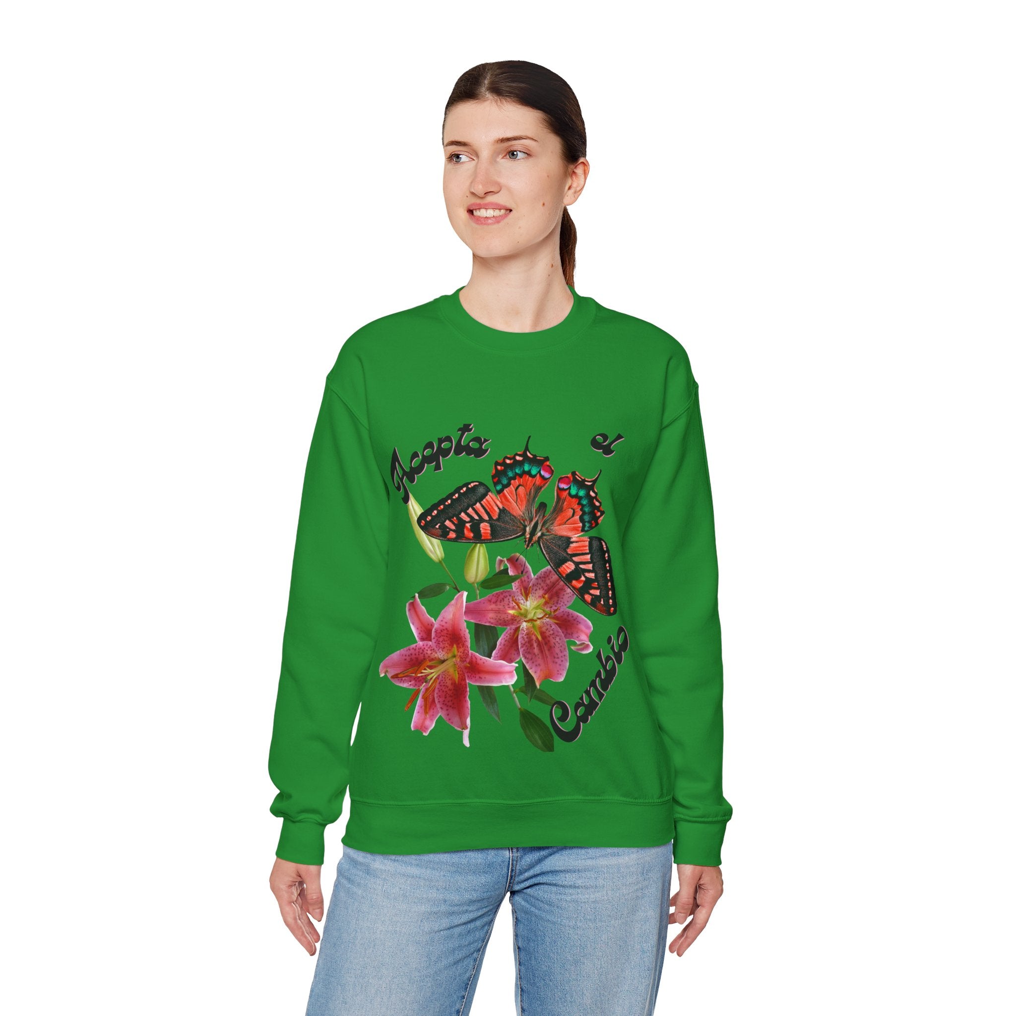 Butterfly & Floral Crewneck Sweatshirt - Accepta el Cambio, Cozy Fall Sweater, Gift for Nature Lovers, Inspirational Apparel, Unisex Fashion