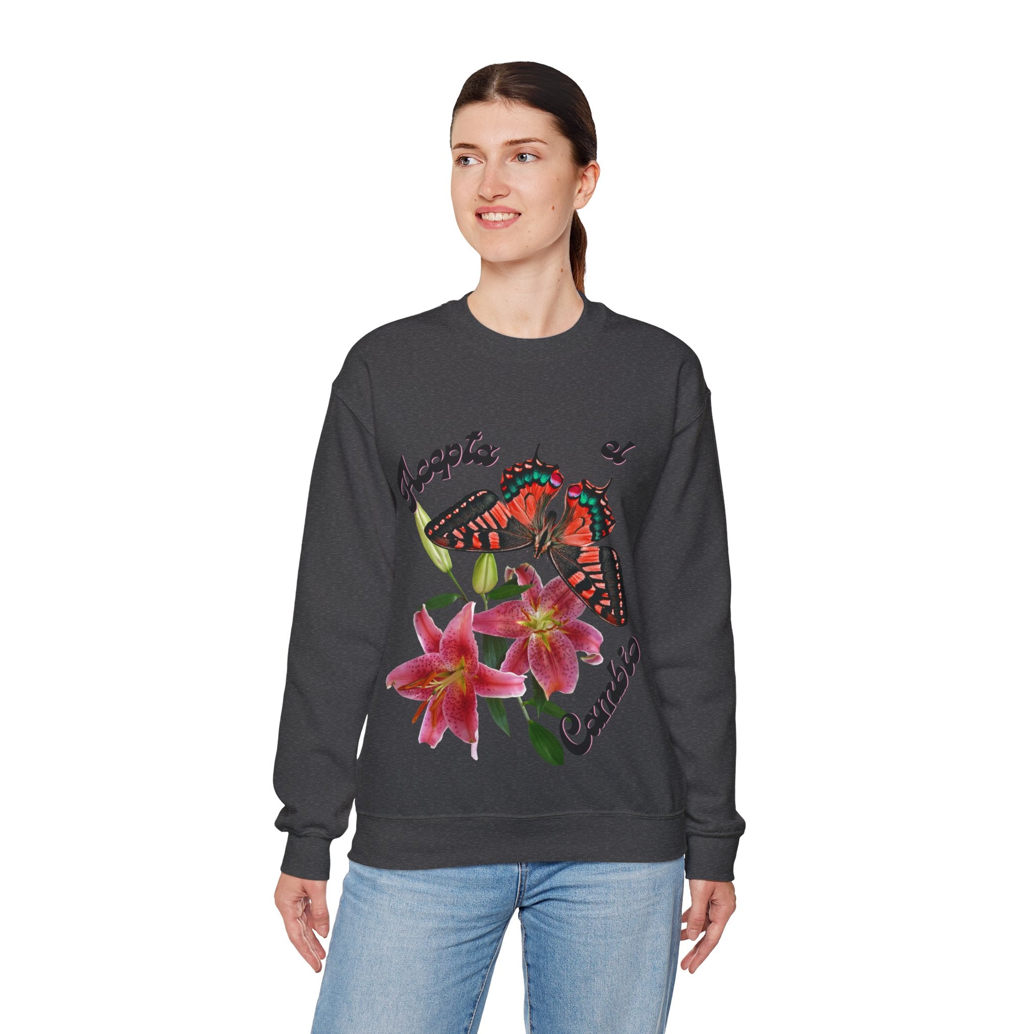 Butterfly & Floral Crewneck Sweatshirt - Accepta el Cambio, Cozy Fall Sweater, Gift for Nature Lovers, Inspirational Apparel, Unisex Fashion