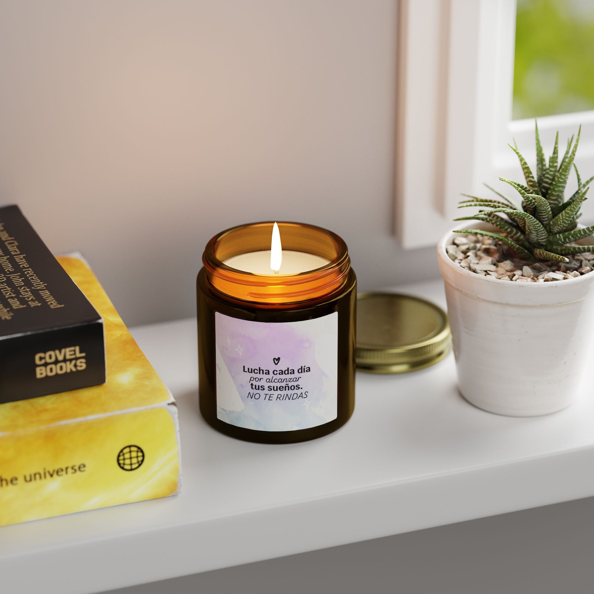Motivational Spanish Scented Candle — Coconut Apricot (4oz/9oz) — "Lucha cada día... NO TE RINDAS"