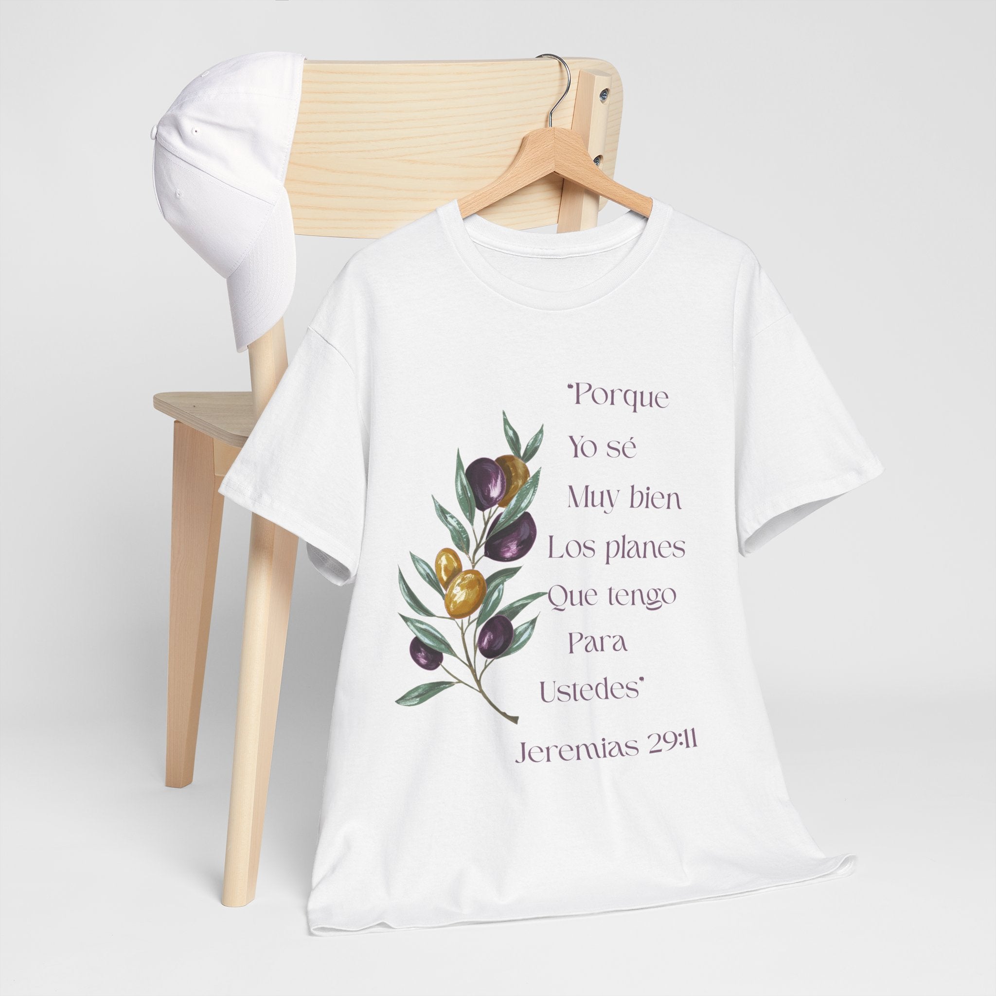 Olive Branch Scripture Tee — Jeremías 29:11 Spanish Floral Bible Verse T-Shirt