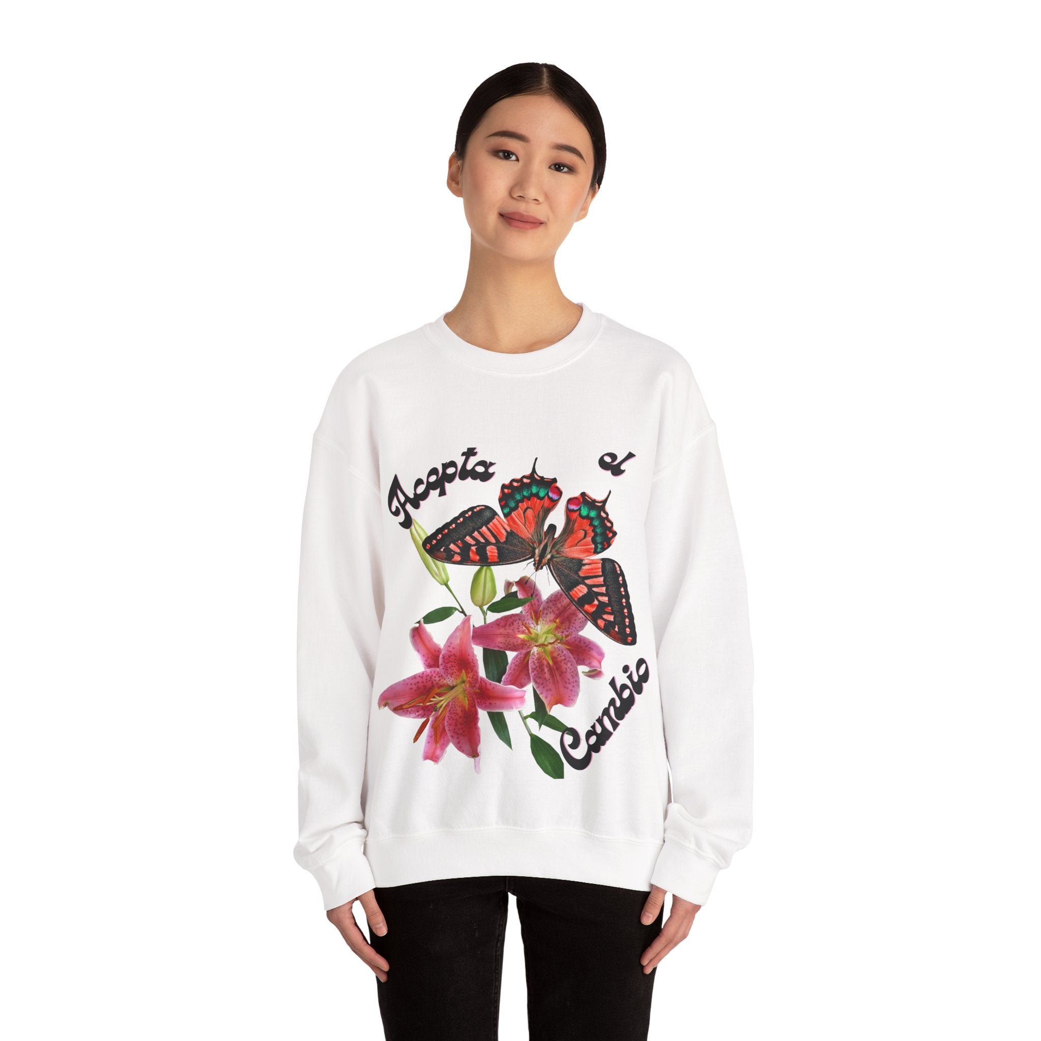 Butterfly & Floral Crewneck Sweatshirt - Accepta el Cambio, Cozy Fall Sweater, Gift for Nature Lovers, Inspirational Apparel, Unisex Fashion