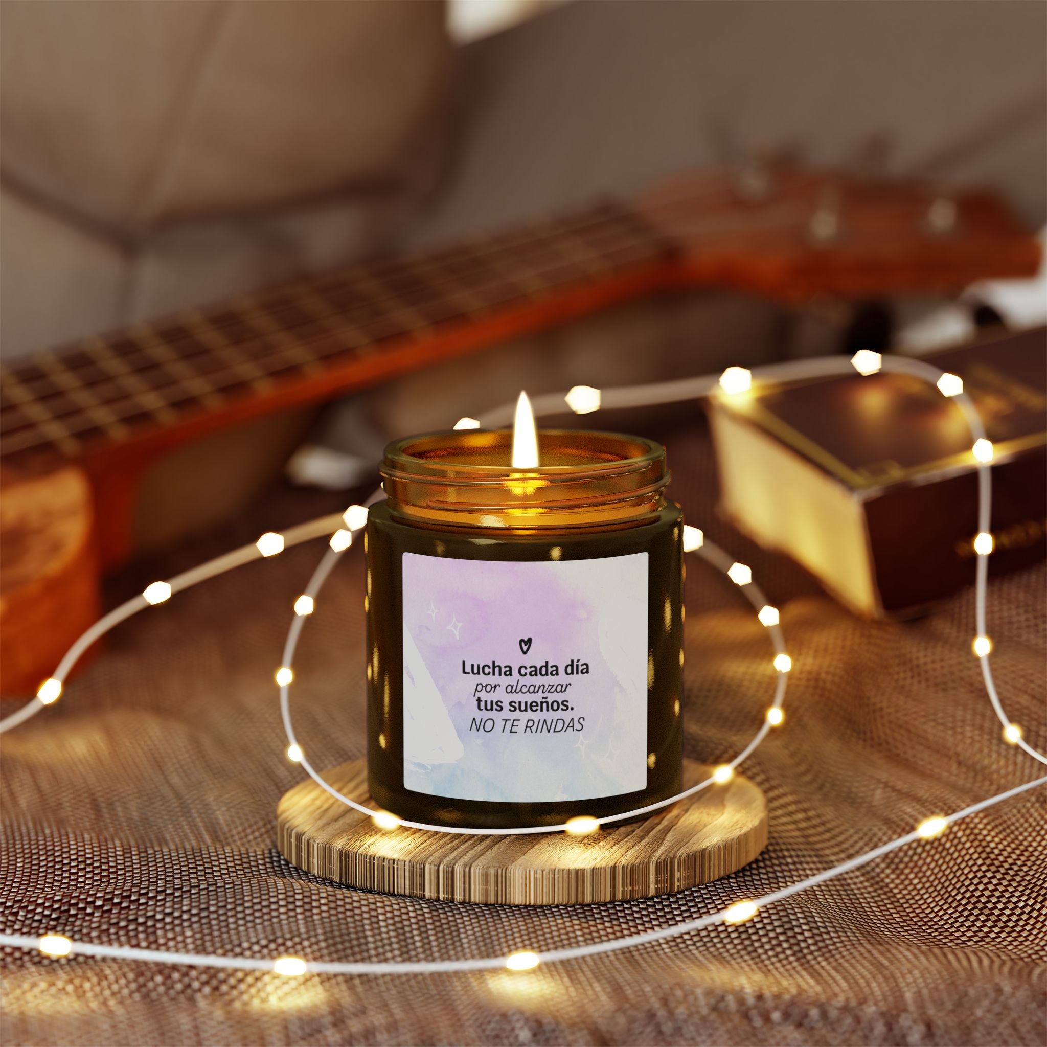 Motivational Spanish Scented Candle — Coconut Apricot (4oz/9oz) — "Lucha cada día... NO TE RINDAS"